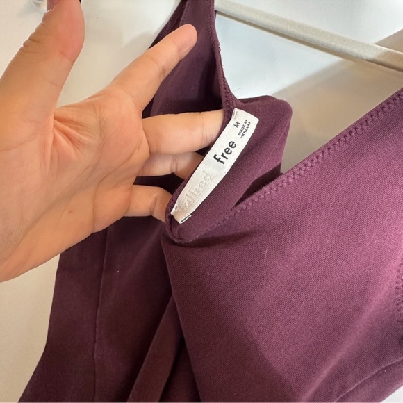 Aritzia Scoop Neck Bodysuit - Picture 5 of 8